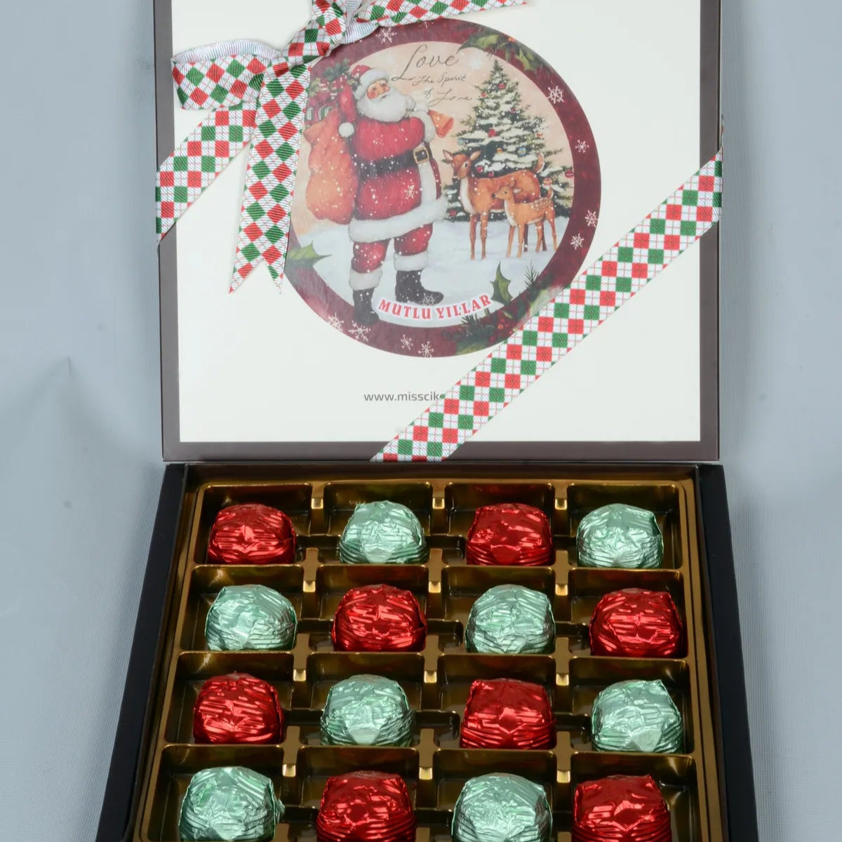 CHRISTMAS HAZELNUT CHOCOLATE BOX